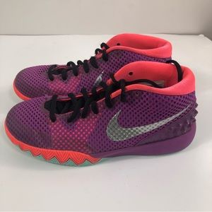 Nike Kyrie Irving 1 Easter Hot Lava 717219-508 5.5y Size